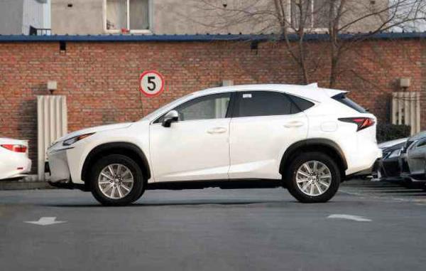 雷克萨斯nx200怎么样