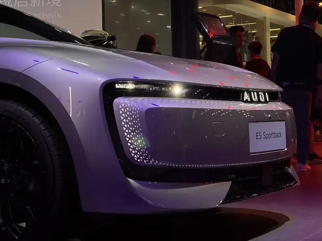 上汽奥迪A5L Sportback与E5 Sportback登陆成都车展6