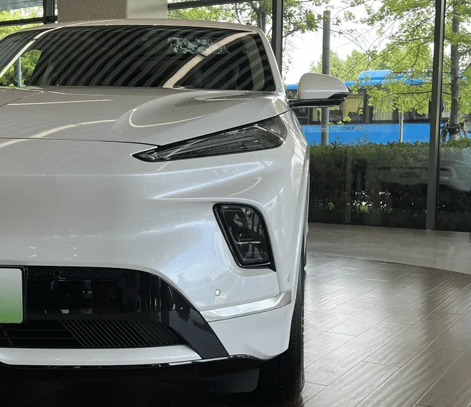 搭奥特能2.0平台 新别克纯电E5一口价14.99万起4