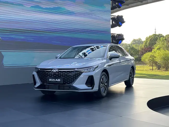 实测百公里油耗2.08L 风云A8新车型上市7.99万起12