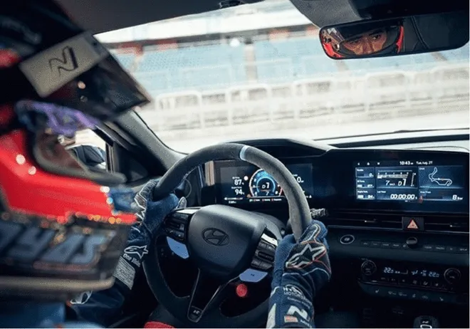 宽体套件+鹅颈式尾翼 Elantra N TCR Edition首秀6