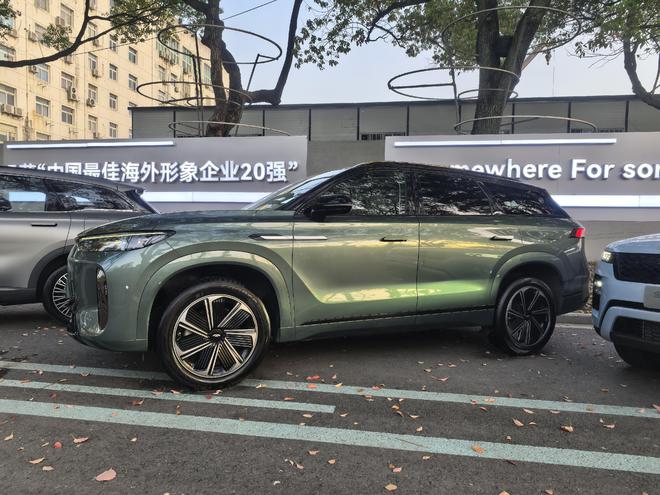 奇瑞混动之夜：25 款风云 A8/T9/T10 齐上市 多款车型发布一口价18