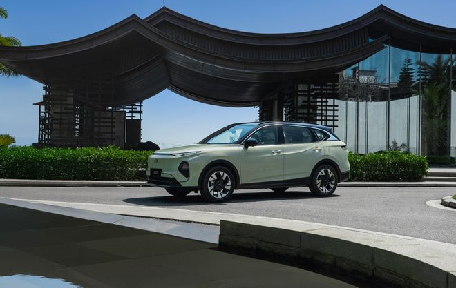 配1.5T插混/2000km续航 一汽奔腾悦意07即将上市4