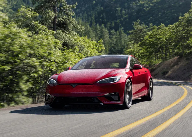 看了10年的外观还是一笔没动 新Model S/Model X在美约售60.99万起4