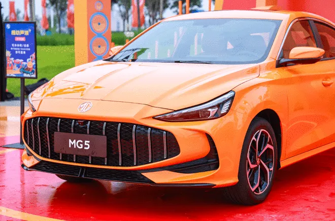 2026款MG Cyberster/MG5 上汽MG两款新车售5.99万起16