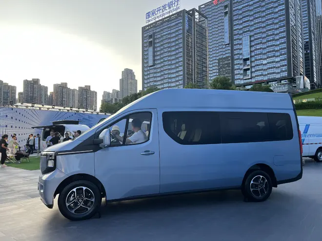 续航最高470km 长安凯程V919上市售8.99万元起7