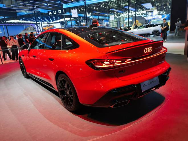 顶配双激光+第五代EA888 上汽奥迪A5LSportback正式亮相4