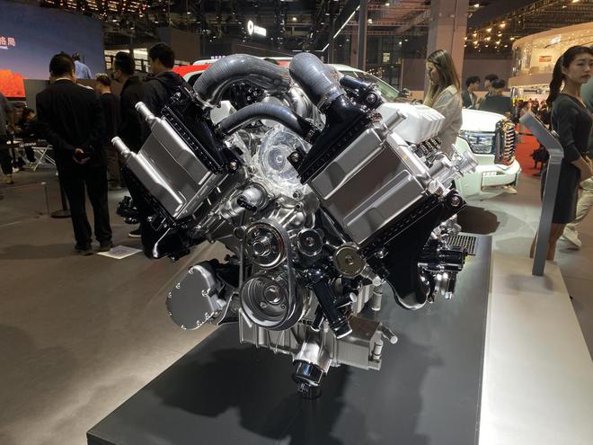 前后硬桥 坦克300虎克版要征服卢比肯小道！4.0T V8也在路上2