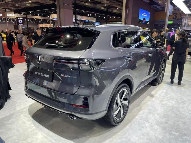 动力升级还享补贴 长安CS55 PLUS起售价6.79万3