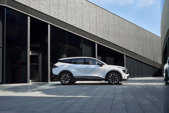2025款起亚狮铂拓界正式上市 限时售11.58万元起7