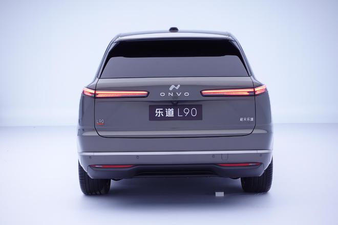 轴距超3米1/配超大前备箱 乐道L90登陆上海车展9