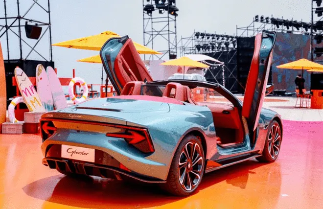 2026款MG Cyberster/MG5 上汽MG两款新车售5.99万起8