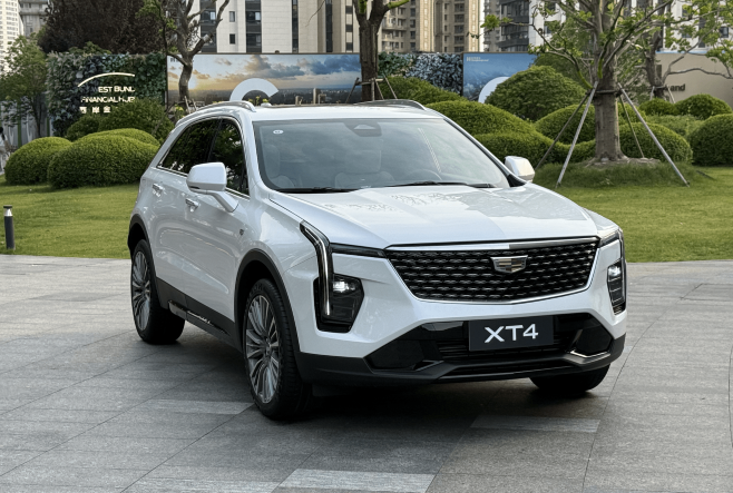 一口价15.99万起/交互升级 新款凯迪拉克XT4上市1