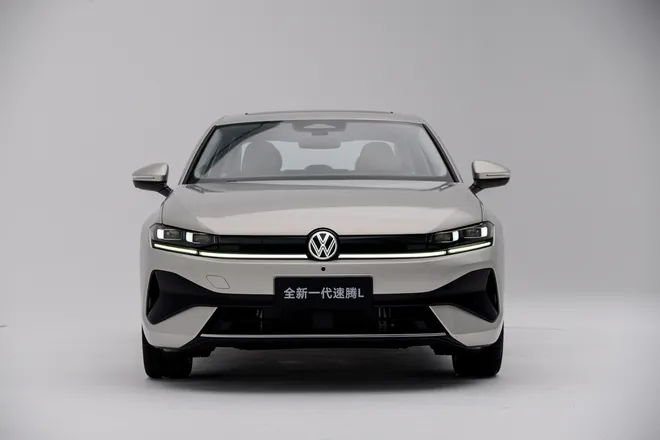 率先实现A+级燃油高速NOA 全新一代速腾L售11.49万起6