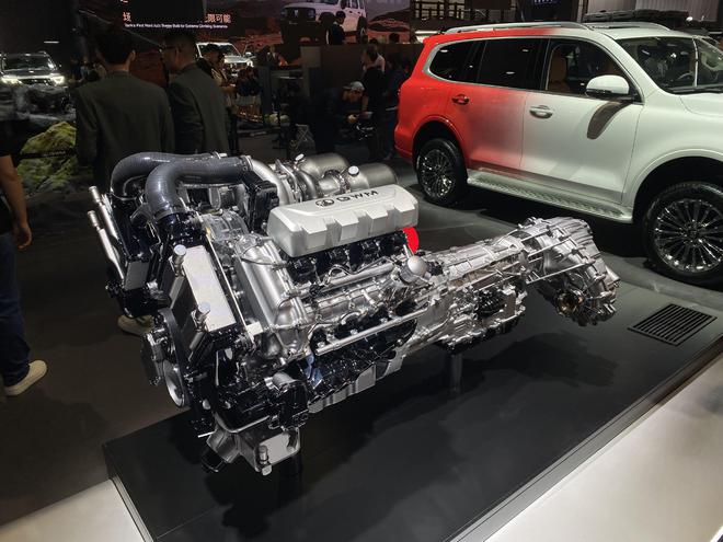 前后硬桥 坦克300虎克版要征服卢比肯小道！4.0T V8也在路上10