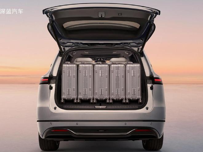 大六座SUV/售23.99万起 深蓝S09将于5月22日交付7
