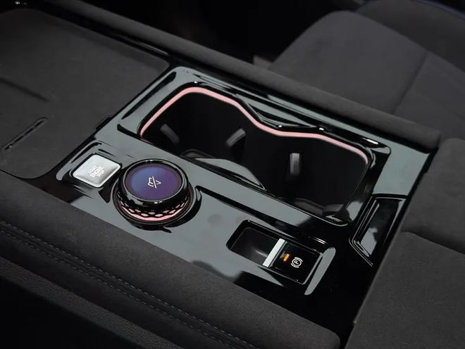 一次精准的截杀 途昂 Pro 一口价26.99万起19