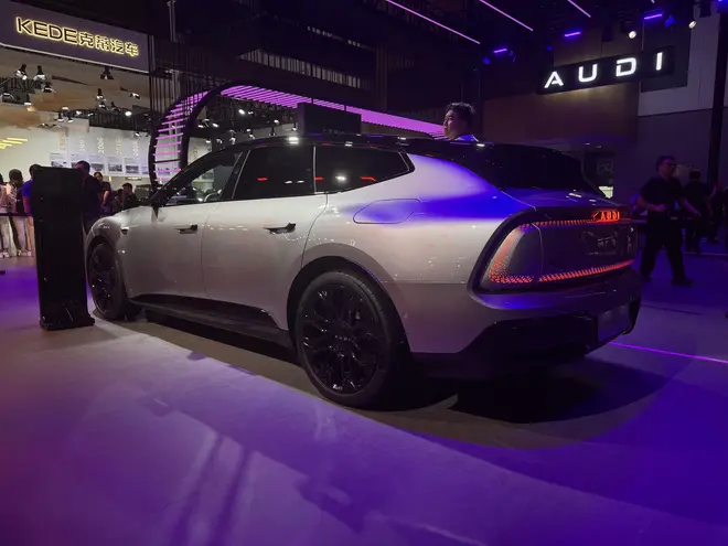 上汽奥迪A5L Sportback与E5 Sportback登陆成都车展7