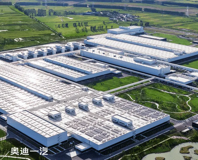 电动时代何为豪华？ 奥迪Q6L e-tron交卷了15