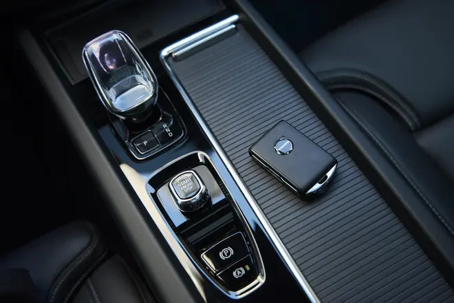 多维焕新拉满品价比，沃尔沃全新XC60售价25.49万起11