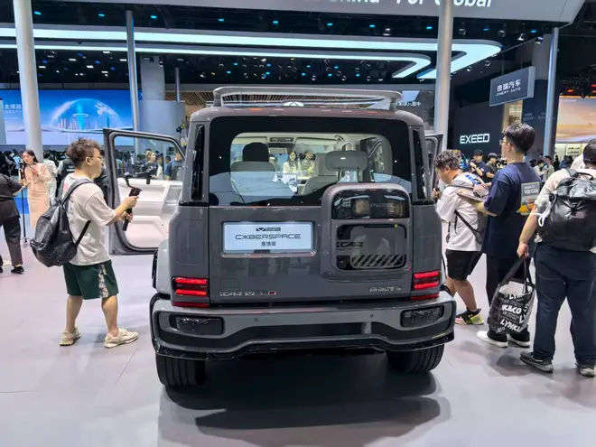 iCAR V23S赛博版 10万级纯电“方盒子”狠角色登场5