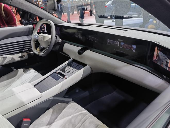 AUDI品牌首款量产车 奥迪E5 Sportback首发亮相4