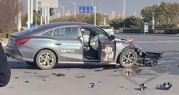 试驾车撞了算谁的责任