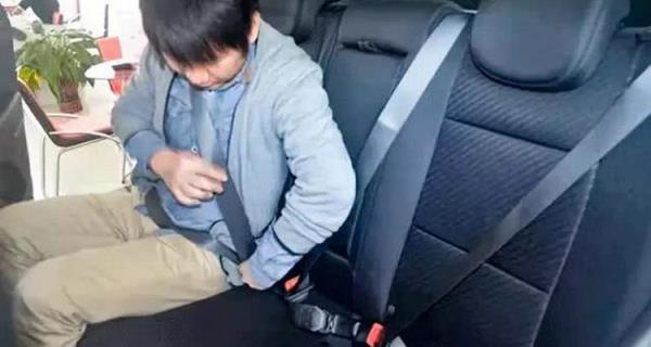后排不系安全带怎么处罚2023