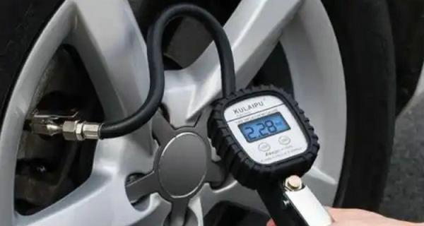 汽车胎压250kpa正常吗