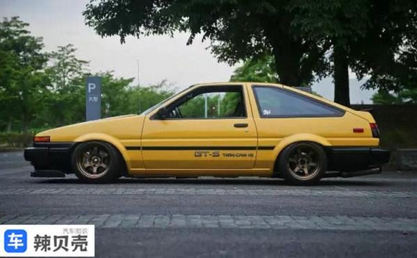 丰田AE86多少钱一辆