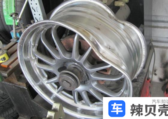 轮毂变形对车什么影响
