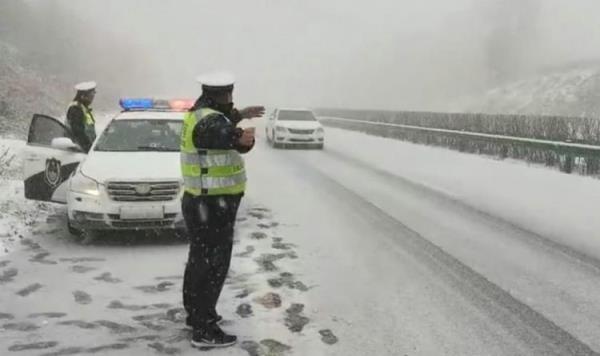 雨雪天气能上高速吗