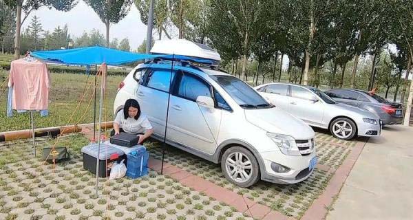 床车自驾游怎么找露营地