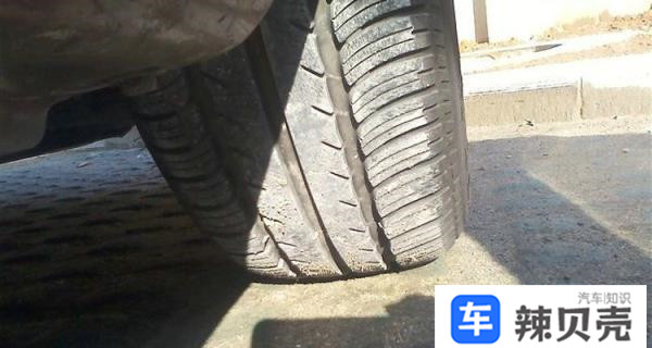 后轮吃胎是什么意思